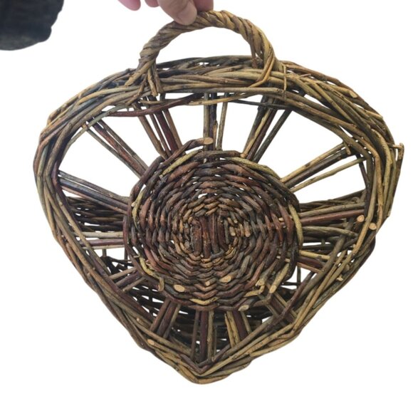 Vintage Wicker Wall Pocket Basket with Sunburst Design Hanging Willow Basket - Picture 8 of 12